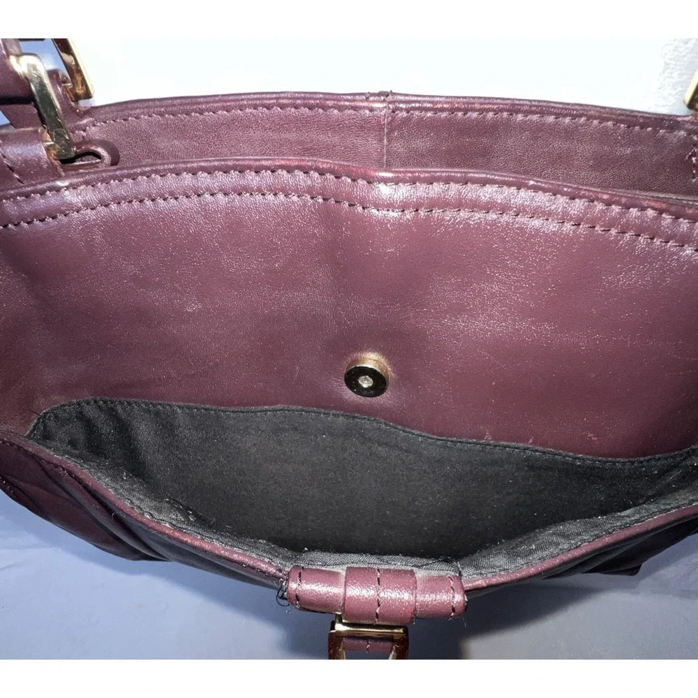 Aigner Shoulder Purse Burgundy Bag Handbag Classic Logo Charm Work‎